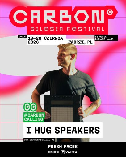 I hug speakers I hug speakers